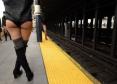 subway-commuters-get-into-the-spirit-of-no-pants-day-640-126.jpg