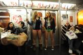 subway-commuters-get-into-the-spirit-of-no-pants-day-640-101.jpg