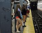subway-commuters-get-into-the-spirit-of-no-pants-day-640-99.jpg