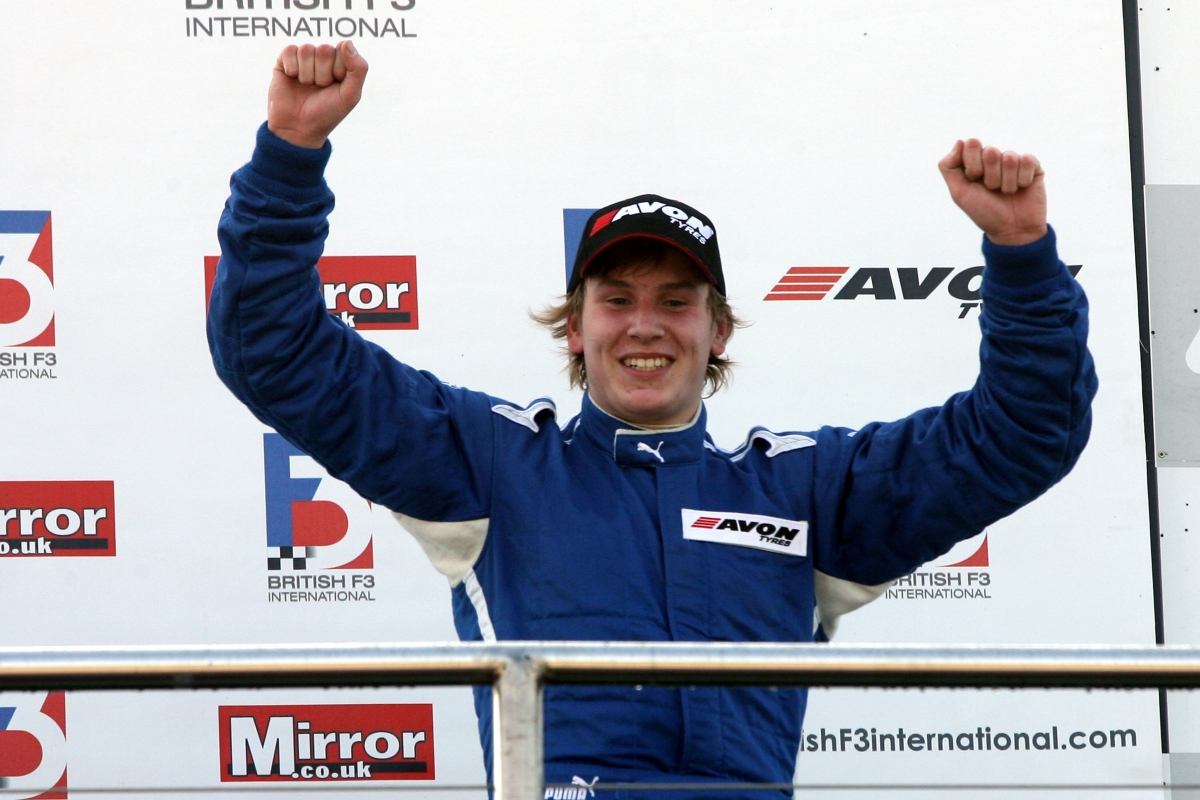 henry-formula-3-podium-521742-1-rojpg