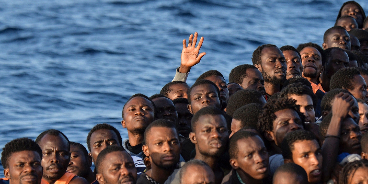 crop-ngo-frontex-zach-campbell-libya-italy-migrants-refugees-2-1490909422-article-header.jpg