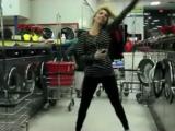 dance-like-nobodys-watching.jpg