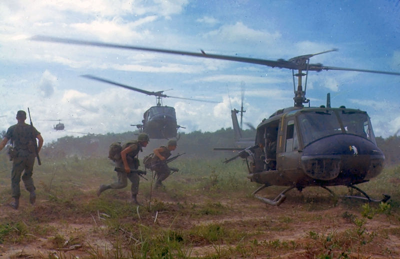 800px-uh-1d-helicopters-in-vietnam-1966.jpg