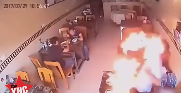 fireshot-capture-65-man-lit-cigarette-lighter-blast-in-his-http-theync.com-man-lit-cigarett.png