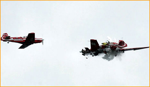 plane-crash-poland-airshow.jpg