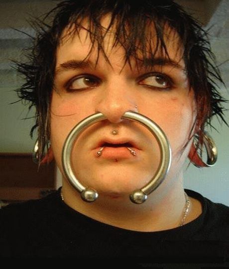 very-crazy-piercing.jpg