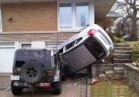 041311-driveway-crash.jpg