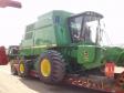 9600-john-deere-combine-003.jpg