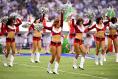 hot-christmas-cheerleaders-2.jpg